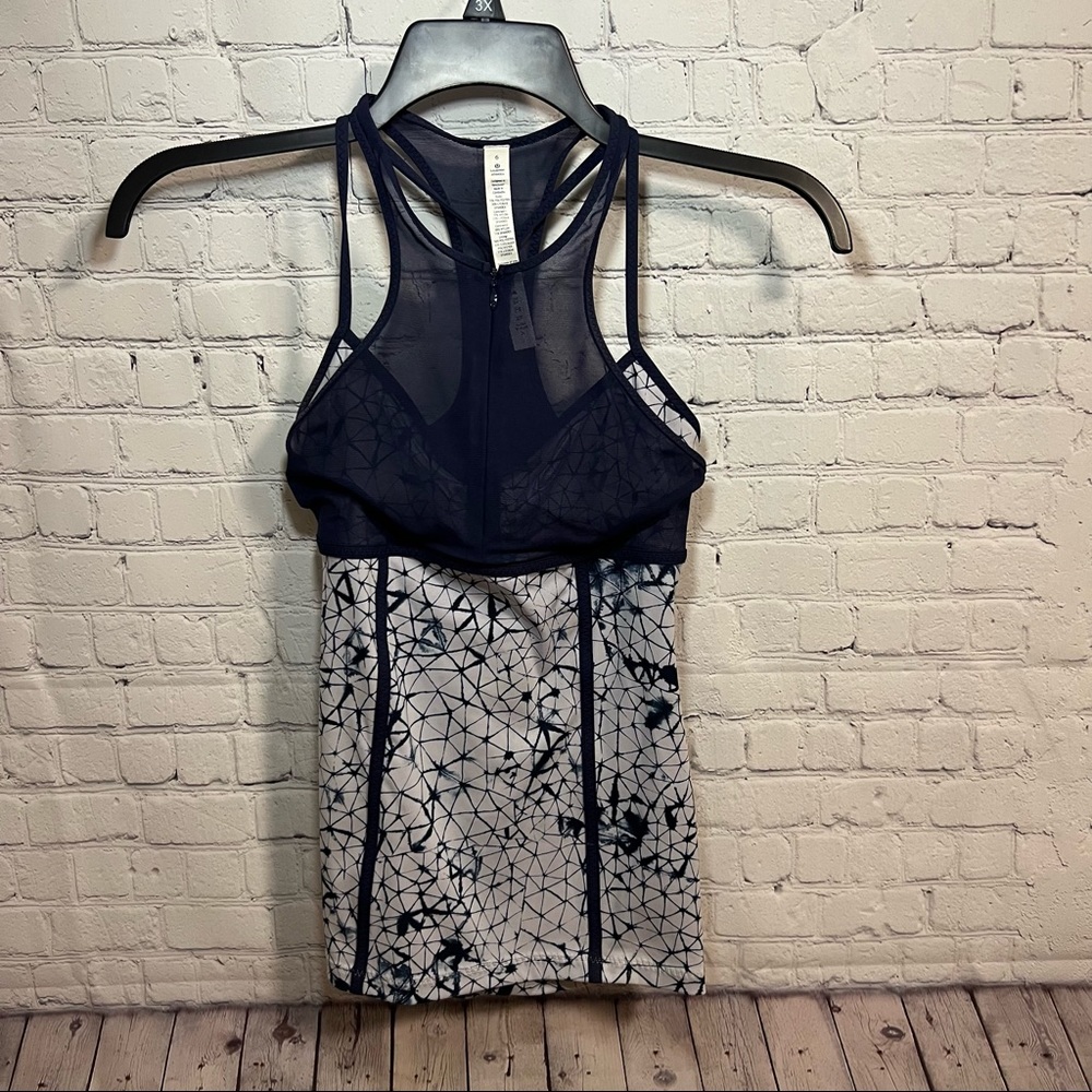 NEW! Lululemon Pedal Pace Quarter Zip mesh printed racer back Sz 6